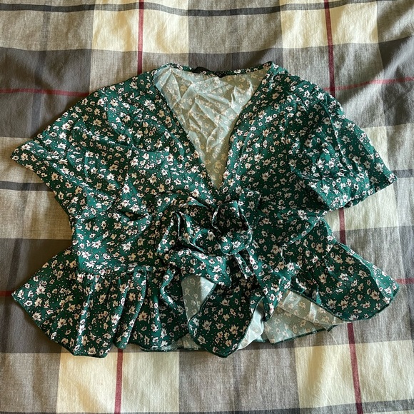 CLOSET CLEAN OUT - Picture 9 of 16